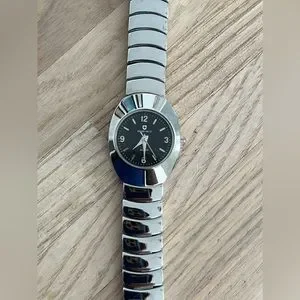 Swiss Hills Ladies Watch Polished Stainless Bracelet Black Dial Stainless Hands Swiss Hills | Accessories | Swiss Hills Ladies Watch  main image 3